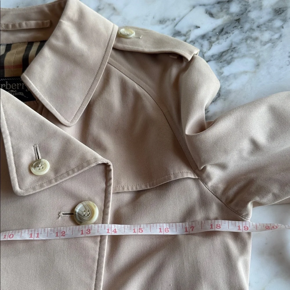 Burberry’s Waterloo Harataige Classic Vintage Beige Trench Coat Women’s 42 long - Picture 14 of 16